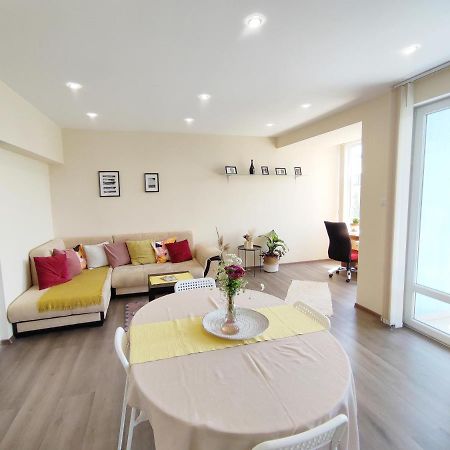 By The Cathedral - Top Center - 2 Bedroom Flat Varna Exterior foto
