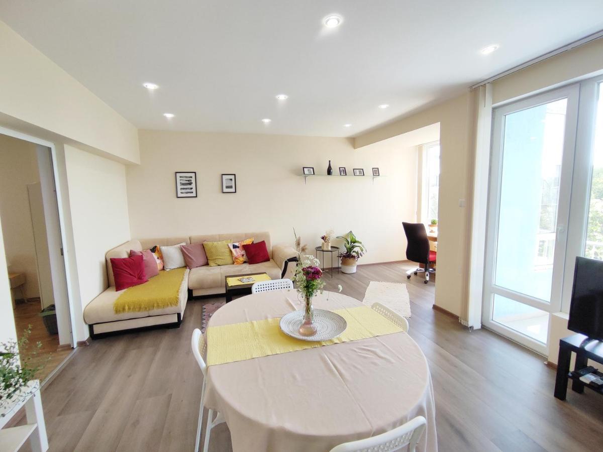 By The Cathedral - Top Center - 2 Bedroom Flat Varna Exterior foto